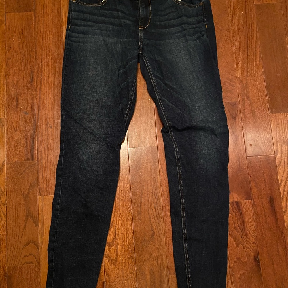 Abercrombie and Fitch dark wash skinny jeans - Picture 2 of 4